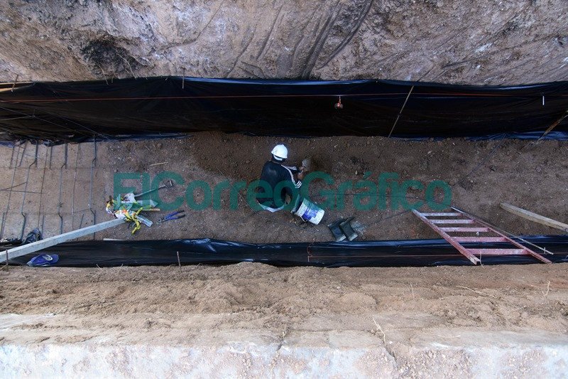 Obra hidraulica en la zona del Cementerio Platense 1