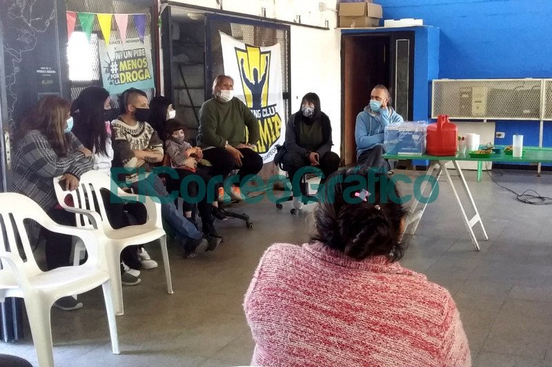 Se realizó charla sobre Chagas en el barrio Mocoví Se realizo charla sobre Chagas en el barrio Mocovi 2 1