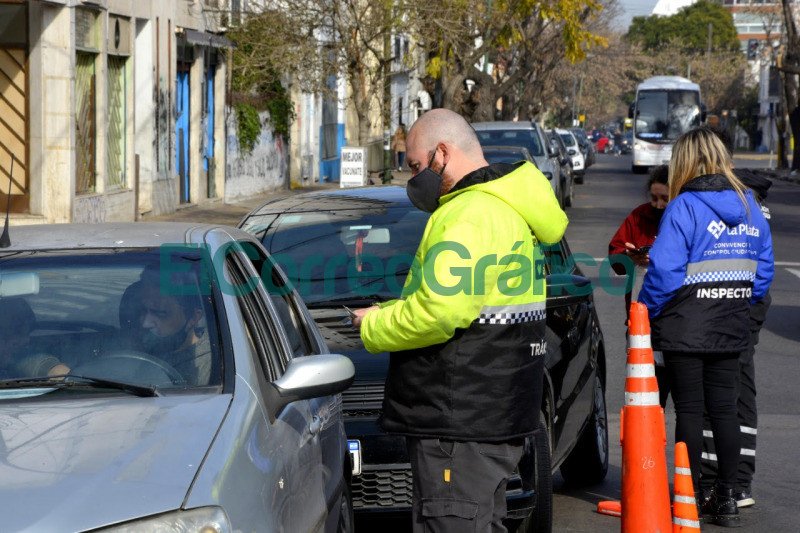 Se secuestraron 15 remises que funcionaban sin habilitacion en La Plata
