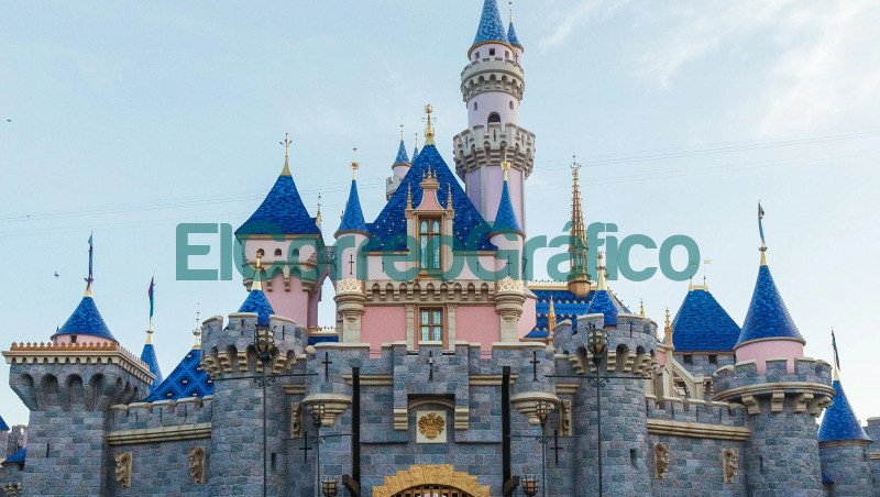 Seis palacios de cuentos de hadas que inspiraron algunas de las mejores películas animadas Castillo Disneyland