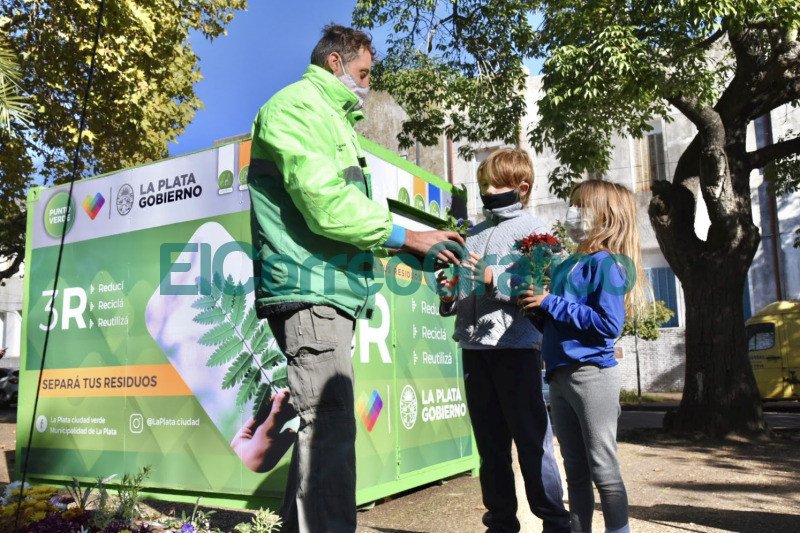 “Eco-canje”: entregarán semillas y plantines a quienes lleven residuos reciclables a la Plaza Castells Eco canje entregaran semillas y plantines a quienes lleven residuos reciclables a la Plaza Castells 1