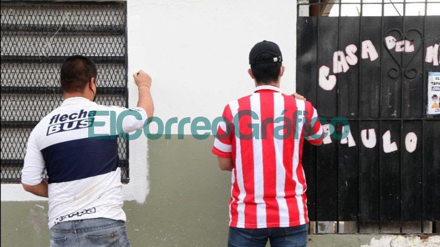 Municipio e hinchas de Gimnasia y Estudiantes realizan tareas comunitarias
