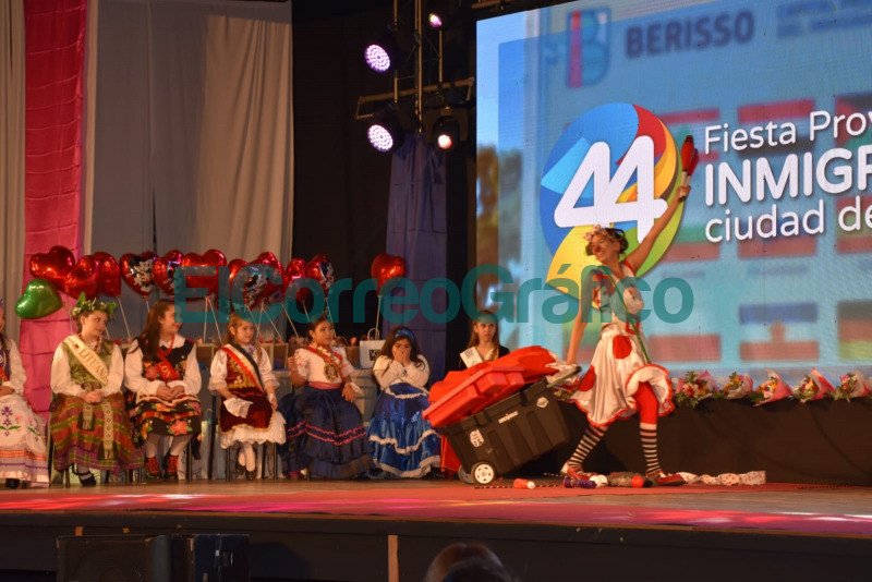 Presentación de las Embajadoras Culturales Infantiles Presentacion de las Embajadoras Culturales Infantiles 5