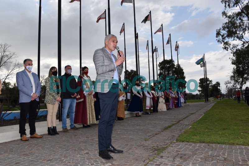 Se puso en marcha la 44° edicion de la Fiesta Provincial del Inmigrante 3