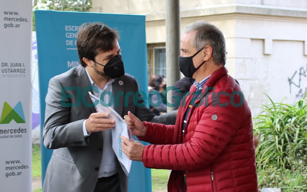 entrega de escrituras en Mercedes 4