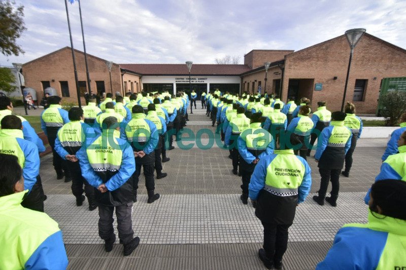 Capacitan a agentes de la Guardia Urbana sobre prevencion del delito