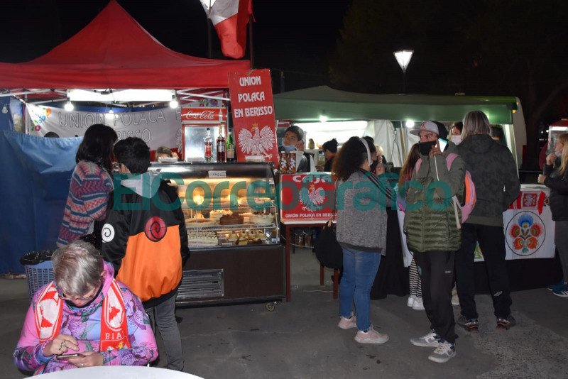 Festival de Colectividades y Desfile de clausura de la Fiesta Provincial del Inmigrante 5