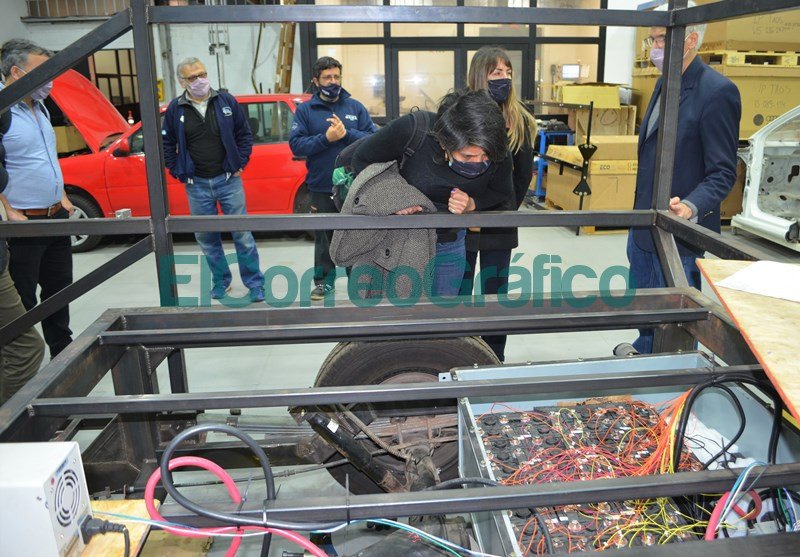 Fuerte apoyo nacional al desarrollo espacial de la Facultad de Ingeniería de la UNLP Fuerte apoyo nacional al desarrollo espacial de la Facultad de Ingenieria de la UNLP 15
