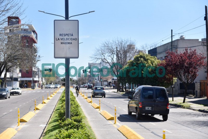 Instalación de carteles de concientización en las principales avenidas y accesos Instalacion de carteles de concientizacion en las principales avenidas y accesos 1