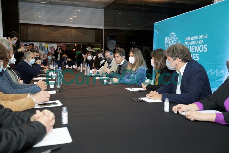 A la pesca de votos: Kicillof se reunió con empresarios del turismo y el espectáculo Kicillof se reunio con empresarios del turismo y el espectaculo 5