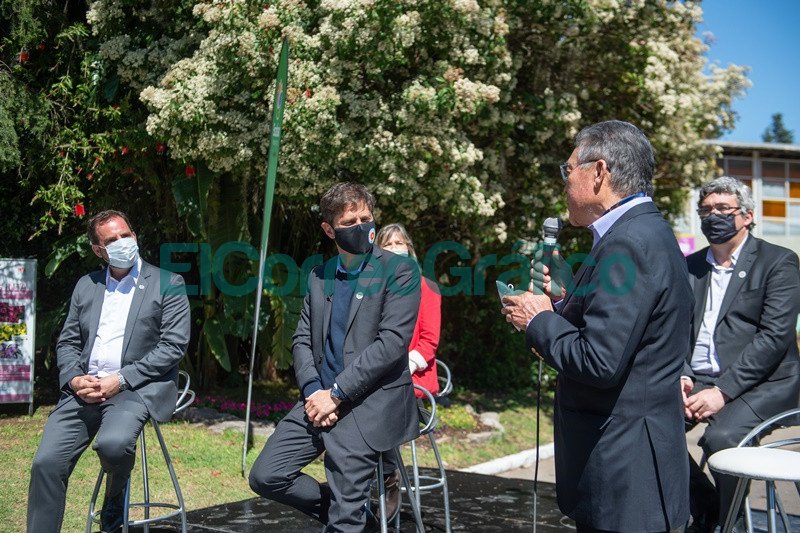 Kicillof visito la 58° Fiesta Nacional de la Flor1