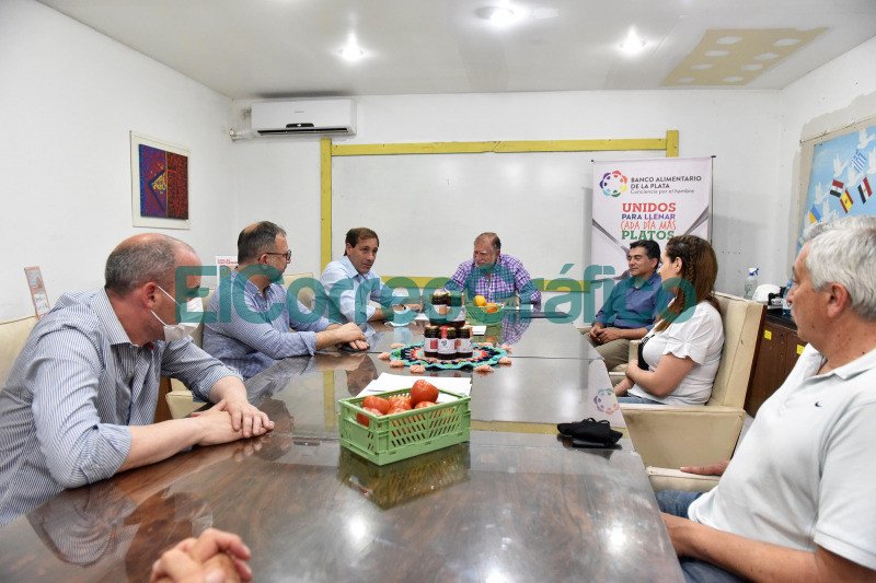 La Plata y el Banco Alimentario trabajarán juntos La Plata y el Banco Alimentario trabajaran juntos 1