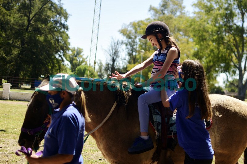 La Republica de los Ninos inauguro una nueva pista de Equinoterapia 2