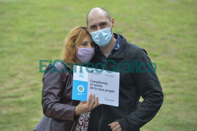 En busca del voto perdido: Se entregaron créditos del programa Casa Propia en el Estadio Único Se entregaron creditos del programa Casa Propia en el Estadio Unico 3
