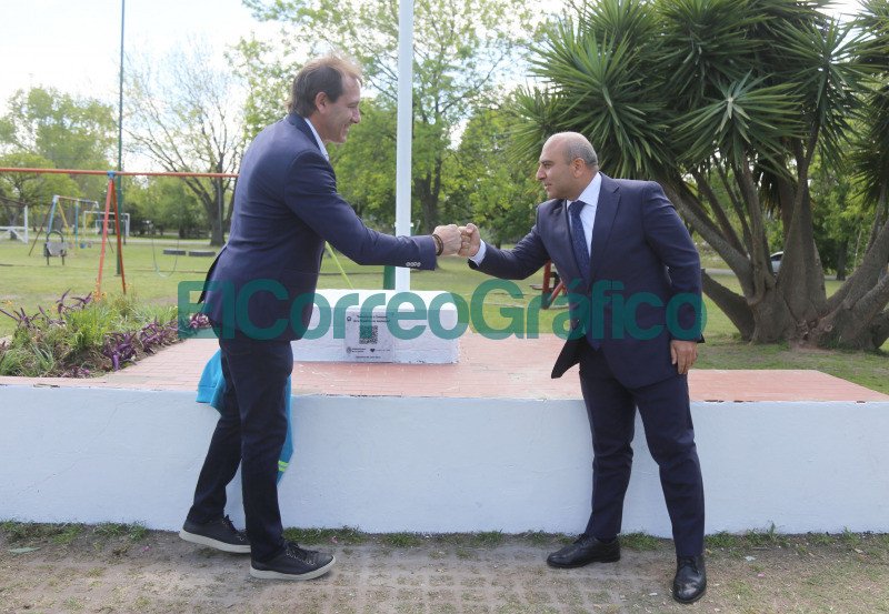 Se plantaron 100 arboles donados por la Embajada de Azerbaiyan 3