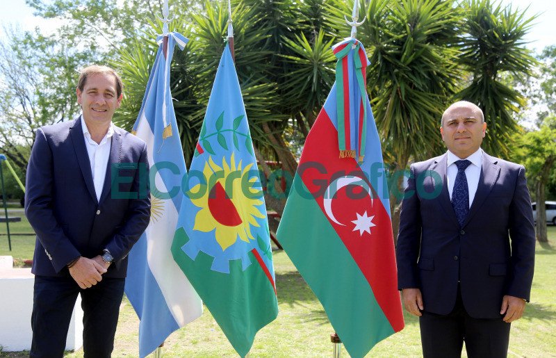 Se plantaron 100 arboles donados por la Embajada de Azerbaiyan 5