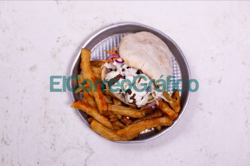 Festival de la Cocina Israelí del 2 al 12 de diciembre Benaim Falafel con fritas