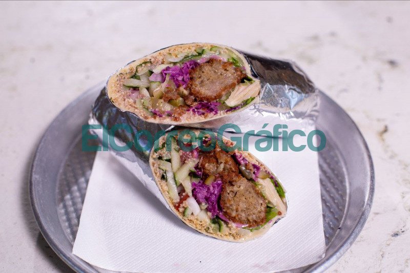Festival de la Cocina Israelí del 2 al 12 de diciembre Feel in pita Roll con falafel y variedad de sabores.