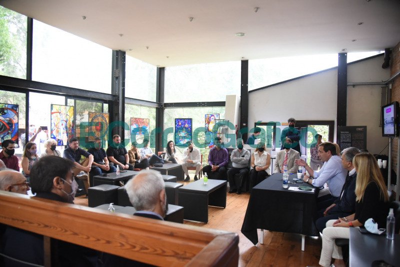 Garro se reunió con empresarios del sector turístico Garro se reunio con empresarios del sector turistico 1