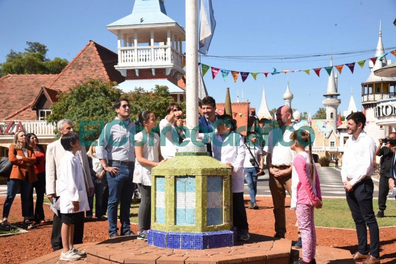 La Repu celebro los 70 anos de su fundacion 09