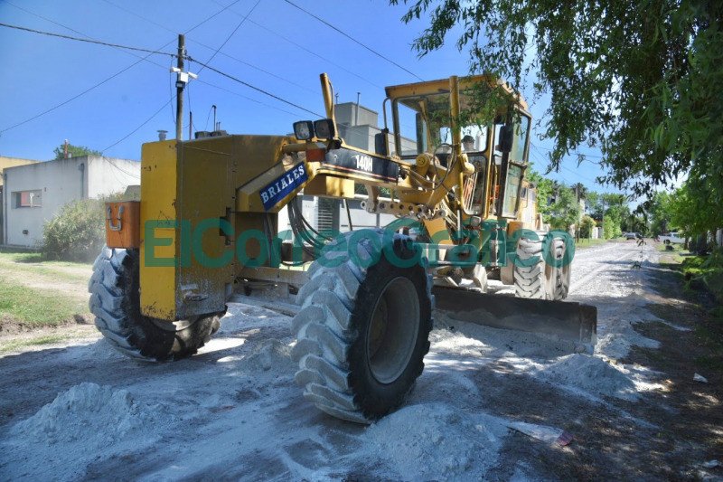 Mejoras de infraestructura en los barrios y pavimento en Gorina 1