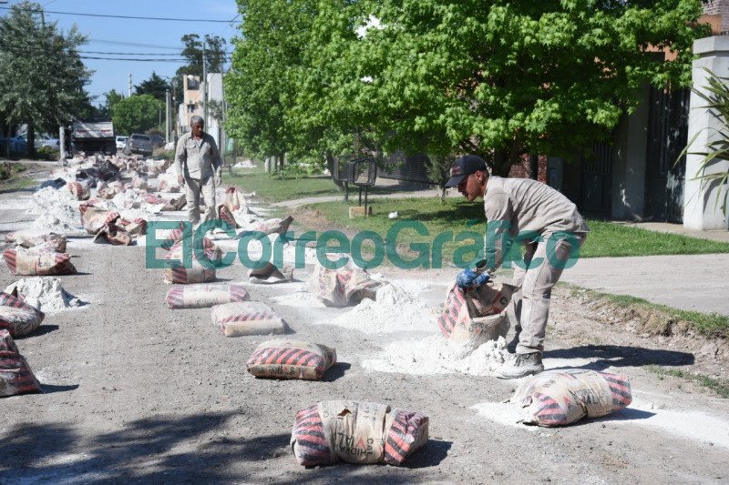 Mejoras de infraestructura en los barrios y pavimento en Gorina 2