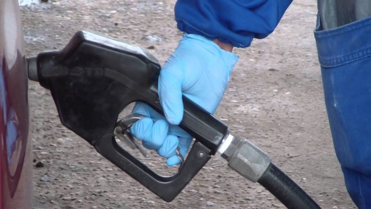 carga de combustible surtidor de nafta