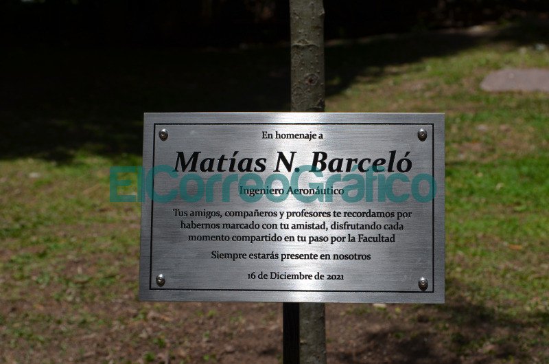5. Placa recordatoria en homenaje a Matias Barcelo.