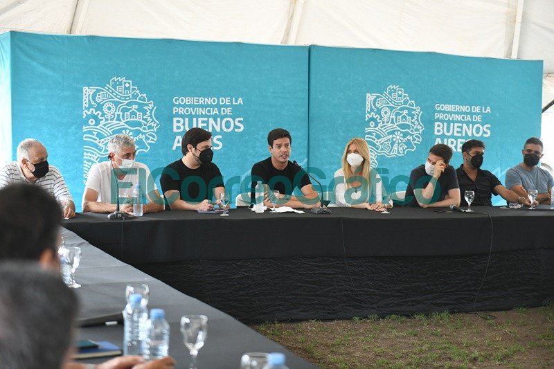 Kicillof anuncio vacunacion libre con tercera dosis para educacion y mayores de 50 05