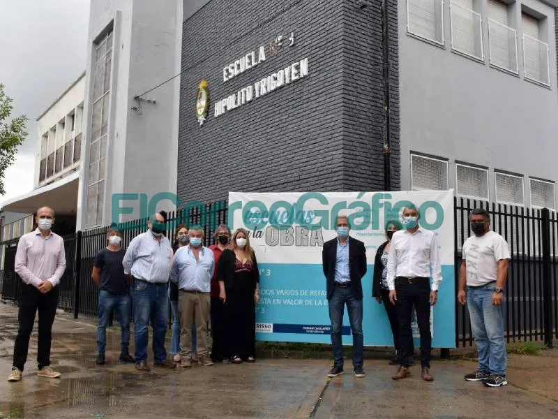 Paseo de funicionario provincial por el programa Escuelas a la Obra 5