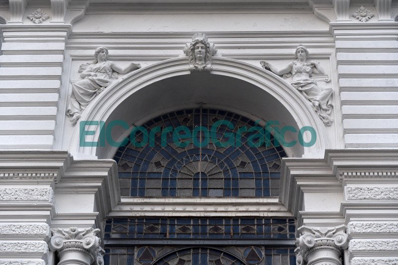 Renuevan la fachada del Palacio Municipal de La Plata 4