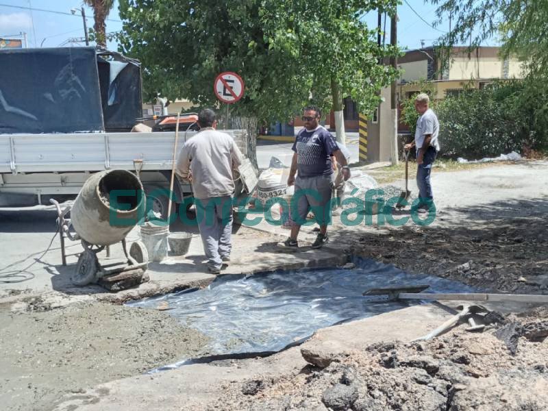 Tapado de bache en Ruta 15 en la entrada de la Línea 202 Tapado de bache en Ruta 15 en la entrada de la Linea 202 2