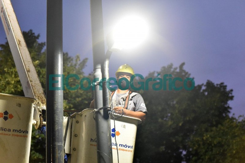 Colocacion de paletas LED en reemplazo de los globos de sodio 1