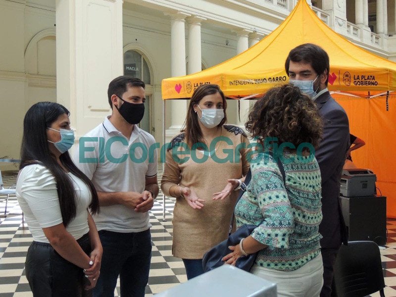 Con gran éxito y cupos completos, se montó un consulado itinerante para trámites de residentes uruguayos Con gran exito y cupos completos se monto un consulado itinerante para tramites de residentes uruguayos 2