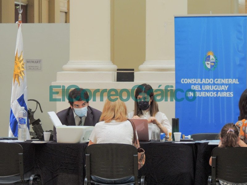 Con gran éxito y cupos completos, se montó un consulado itinerante para trámites de residentes uruguayos Con gran exito y cupos completos se monto un consulado itinerante para tramites de residentes uruguayos 3