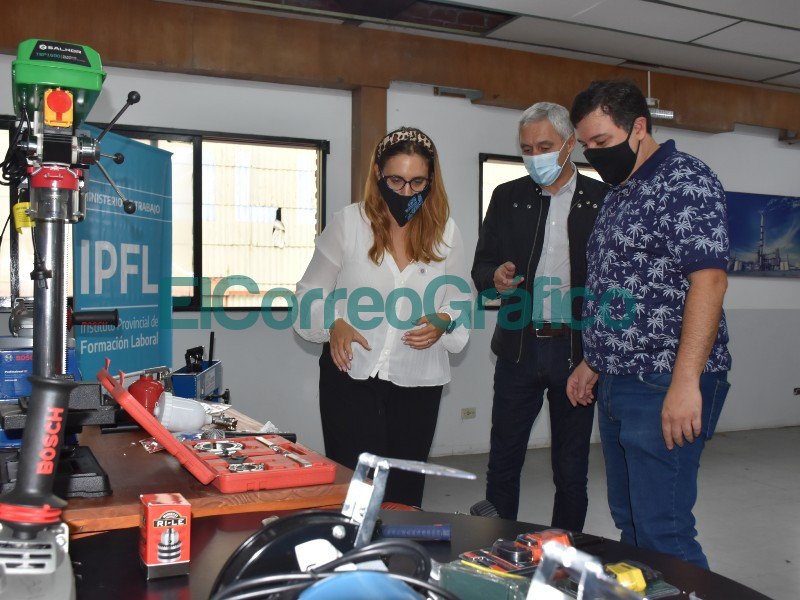 Equipamiento y herramientas de trabajo para el CFP N° 404 Equipamiento y herramientas de trabajo para el CFP N° 404