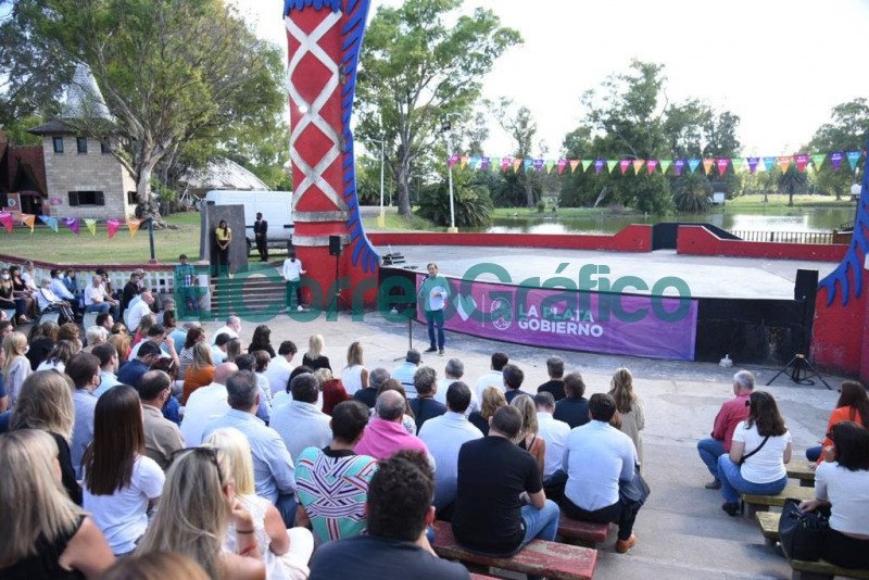 Reunion de gabinete ampliado de Garro 1