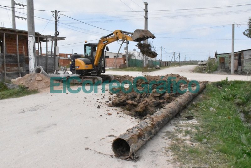 Se efectuan trabajos hidricos en el barrio Villa Paula 2