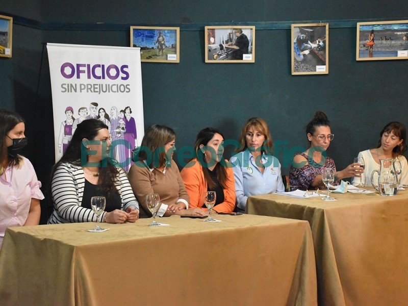 Ideologia de Genero Muestra Oficios Sin Prejuicios 4