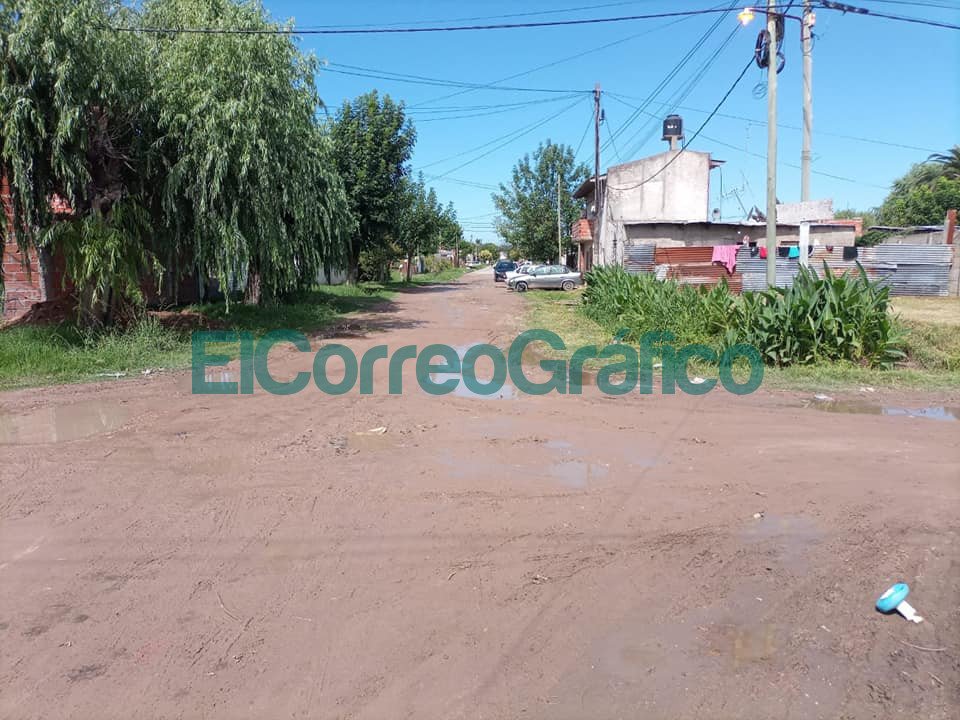 Recorrido de Pablo Swar por distintos barrios de Berisso 09