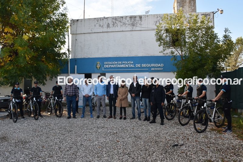 10 bicipatrullas para la zona comercial de Berisso 3