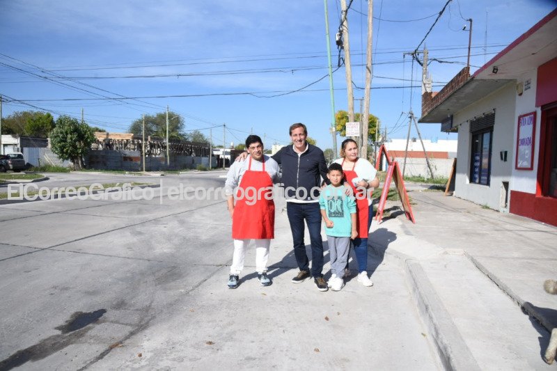 Garro recorrió el tramo finalizado de la obra en Avenida 38 Garro recorrio el tramo finalizado de la obra en Avenida 38 1