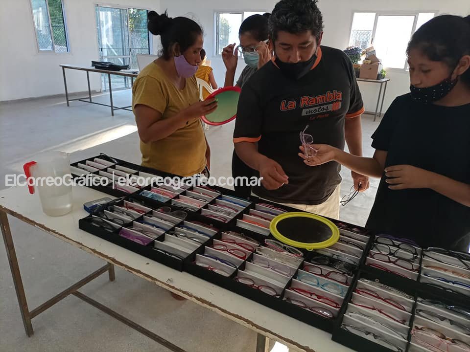 Juntos Berisso realizó una jornada oftalmológica y de lentes comunitarios Juntos Berisso realizo una jornada oftalmologica y de lentes comunitarios 1