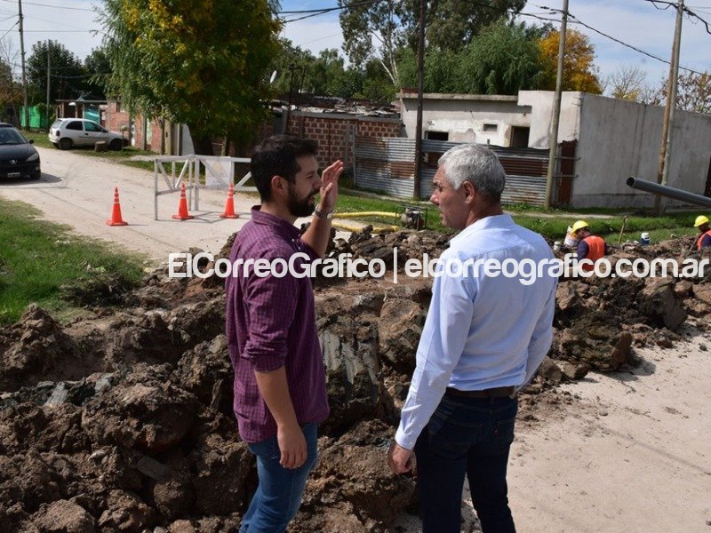 Obra de Agua Potable para Villa Nueva Villa Paula y Santa Cruz 3