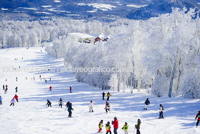 Temporada Ski 2022: Aumentan un 50% las reservas para vacaciones de invierno Ski Cerro Chapelco
