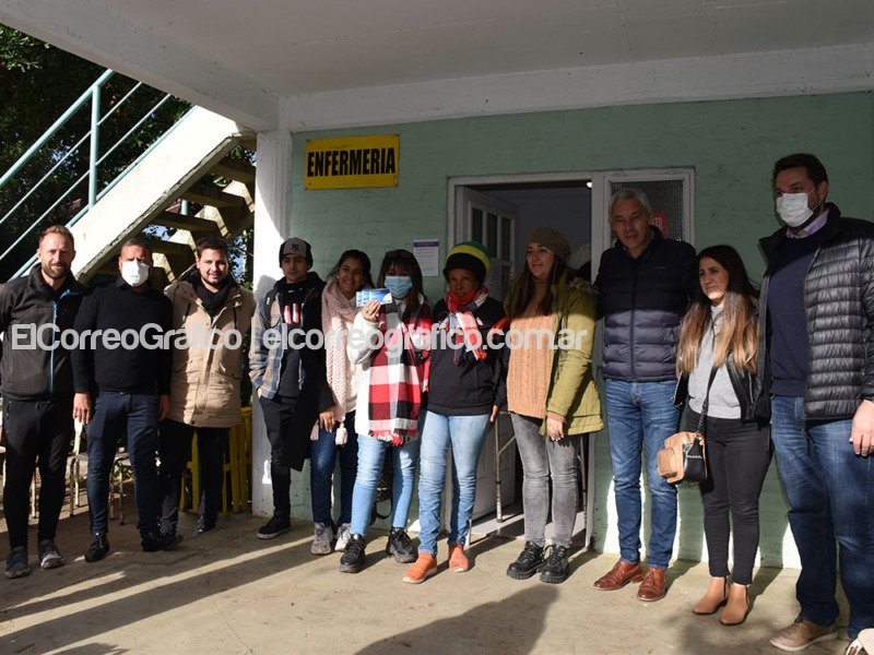 Se inauguró la sala de enfermería de la Isla Paulino Se inauguro la sala de enfermeria de la Isla Paulino 4
