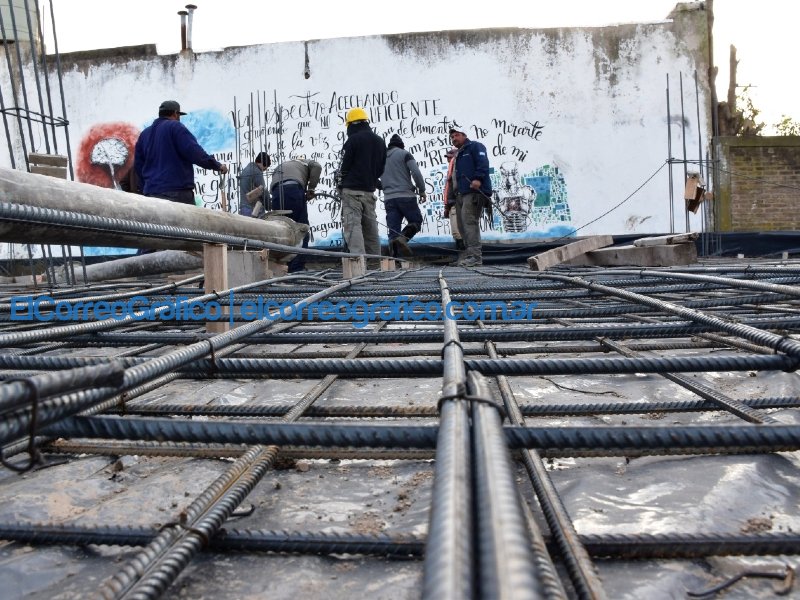 Cagliardi paseo por la obra de ampliacion de la ESB N° 8 5