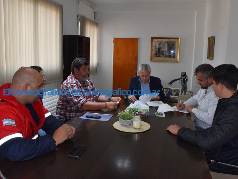 Convenio con la empresa ECOPOR para la recolección del aceite vegetal usado Convenio con la empresa ECOPOR para la recoleccion del aceite vegetal usado 2