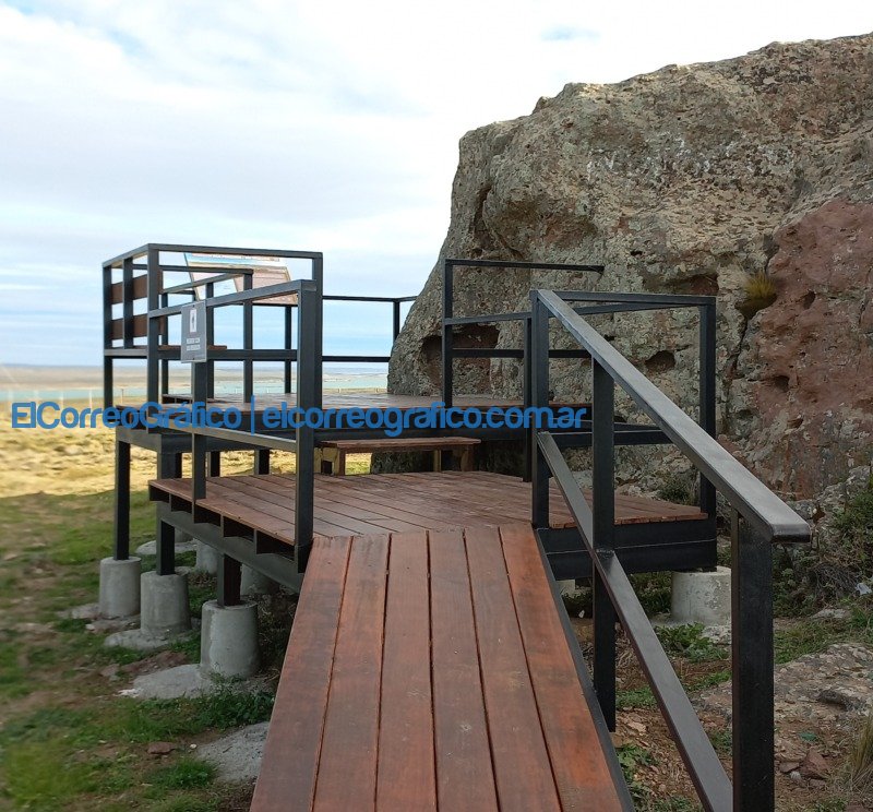 Monumento Mirador Isla Pingüino, una panorámica de 360° de Puerto Deseado Monumento Mirador Isla Pinguino una panoramica de 360° de Puerto Deseado 2