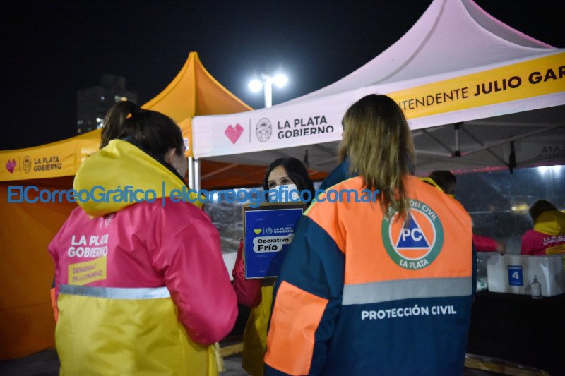 WhatsApp y asistencia 24 horas a personas en situación de calle WhatsApp y asistencia 24 horas a personas en situacion de calle
